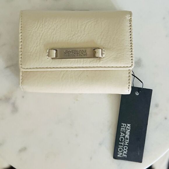 KENNETH COLE REACTION VINTAGE WALLET WITH SOLAR POWERED CALCULATOR, Ivory, NWT - Picture 2 of 16